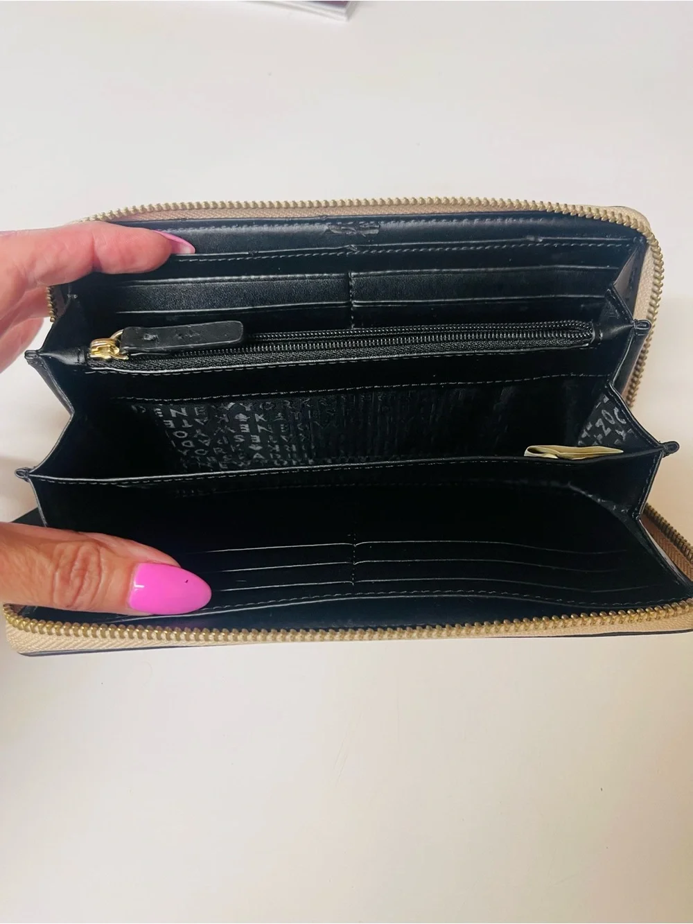 kate spade Two-Tone Cream and Black Zip Wallet